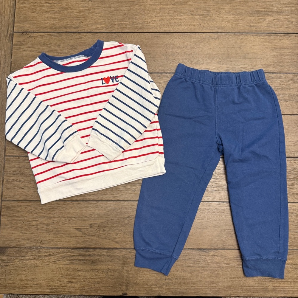 ❤️3 for $12 ❤️ Carters Toddler Valentines Love Outfit Sweatshirt & Pants Set 3T
